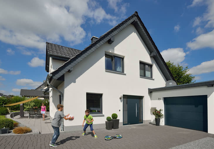 Haustür ThermoSafe Motiv 693 in Vorzugsfarbe Anthrazitgrau Haustür ThermoSafe Motiv 693 in Vorzugsfarbe Anthrazitgrau